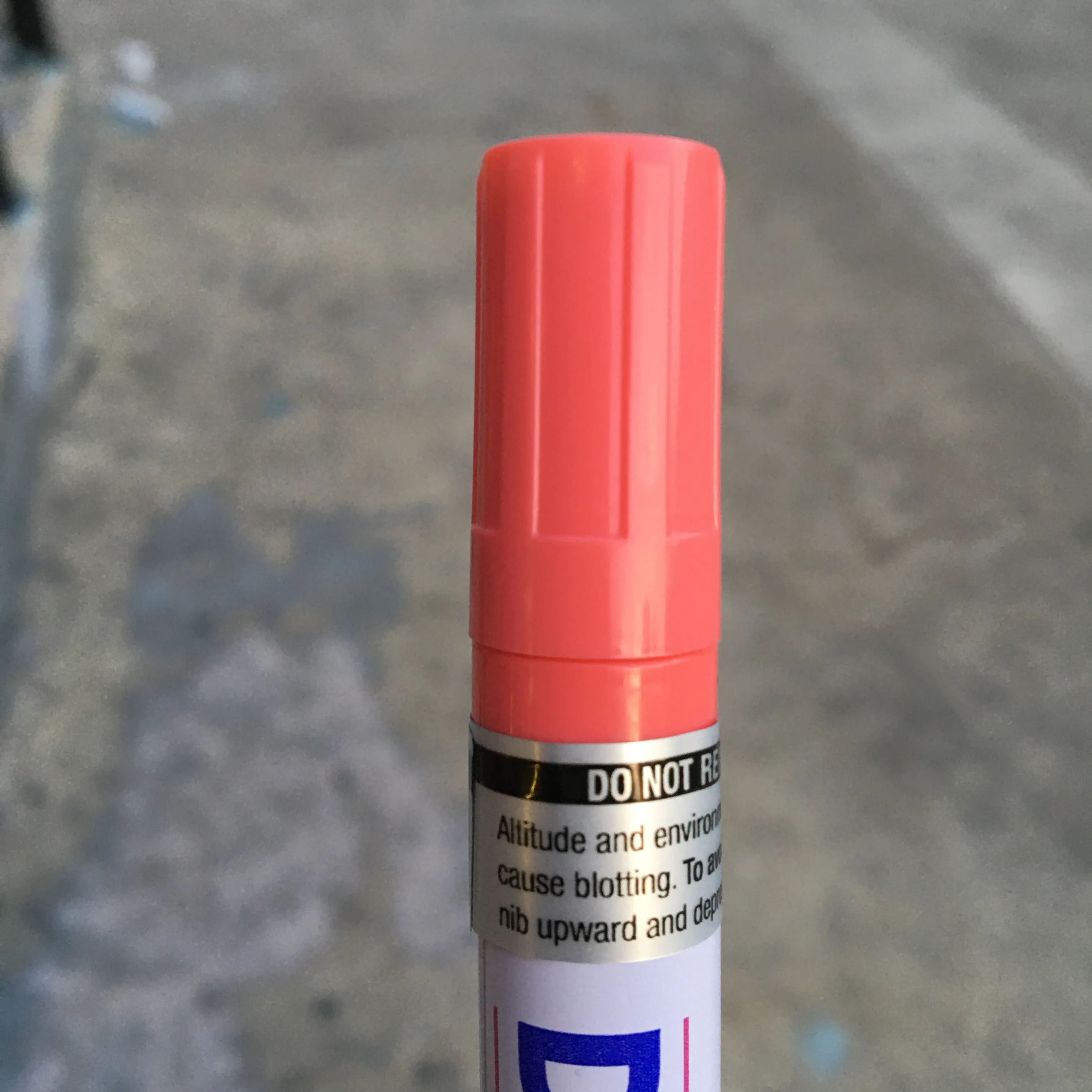 Decocolor Paint Marker (BROAD TIP)