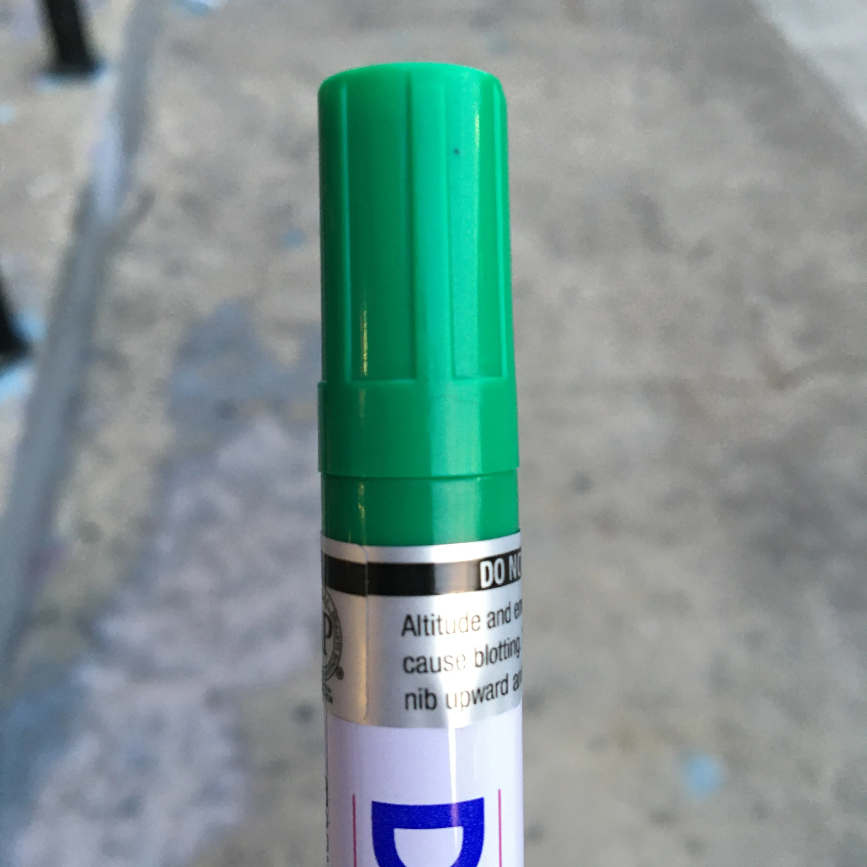 Decocolor Paint Marker (BROAD TIP)