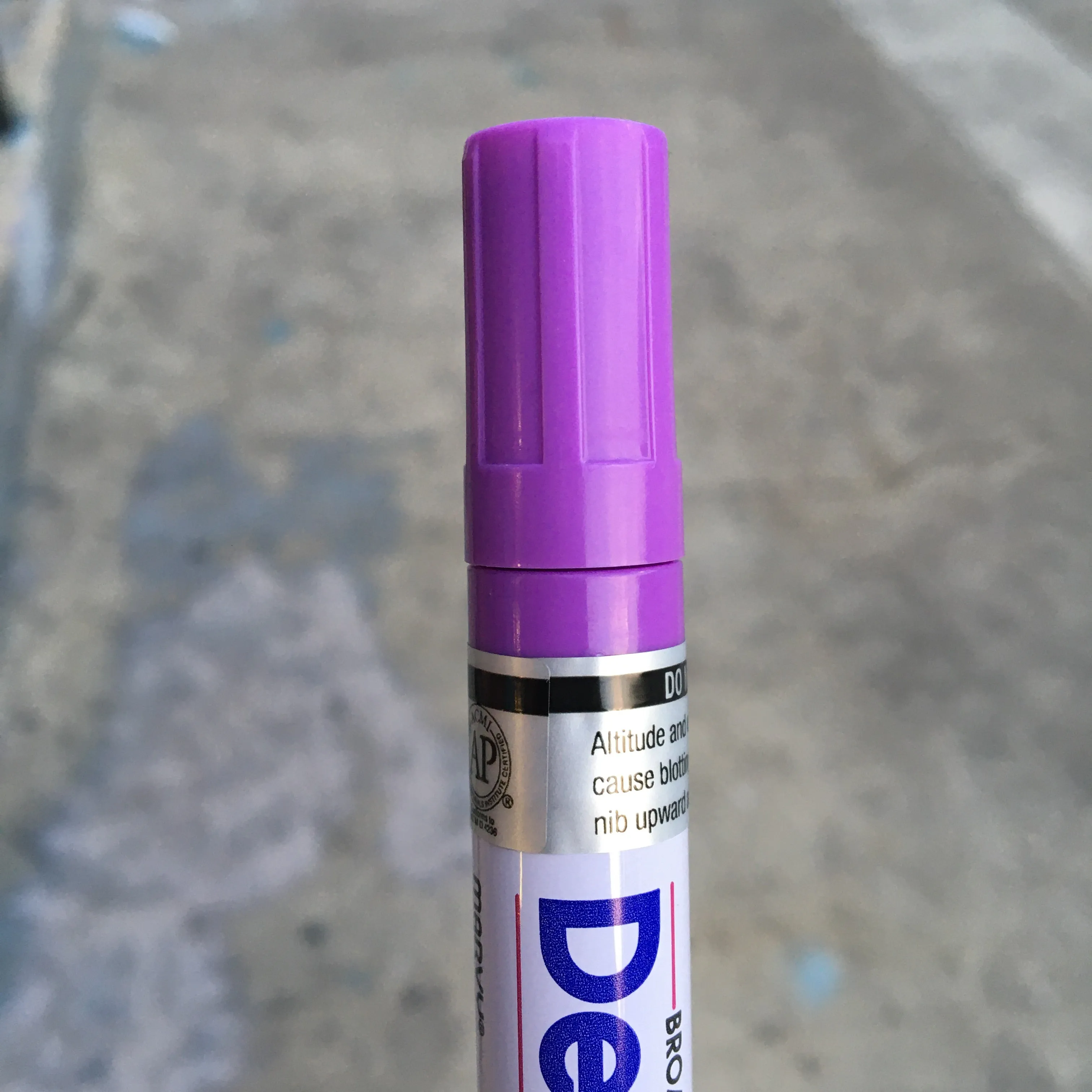 Decocolor Paint Marker (BROAD TIP)