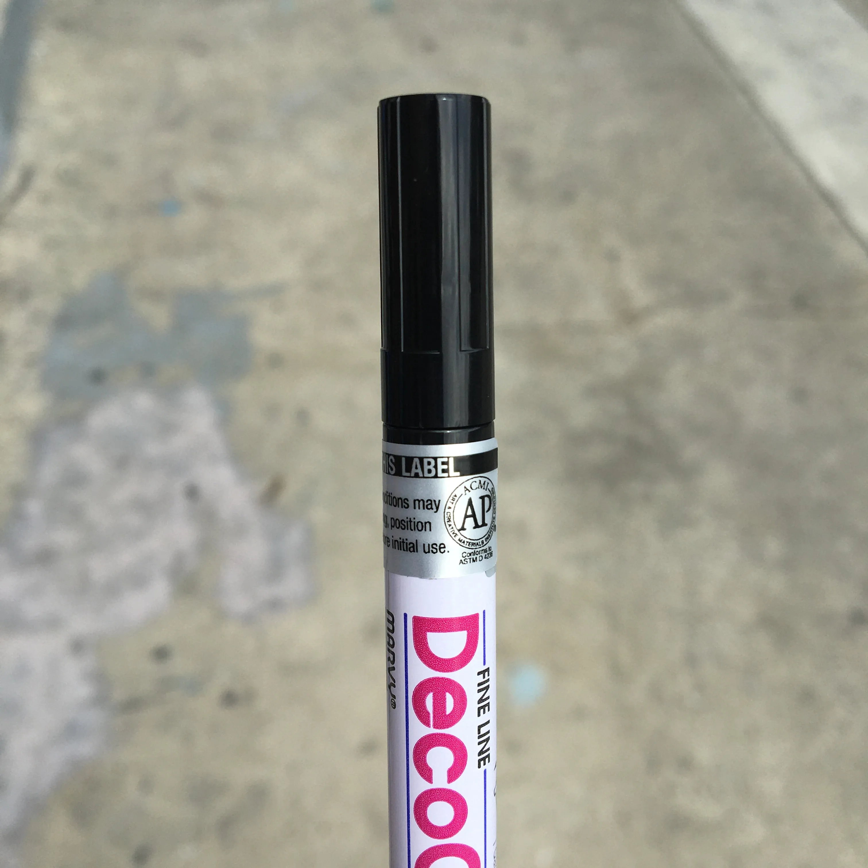 Decocolor Paint Marker (fine point)