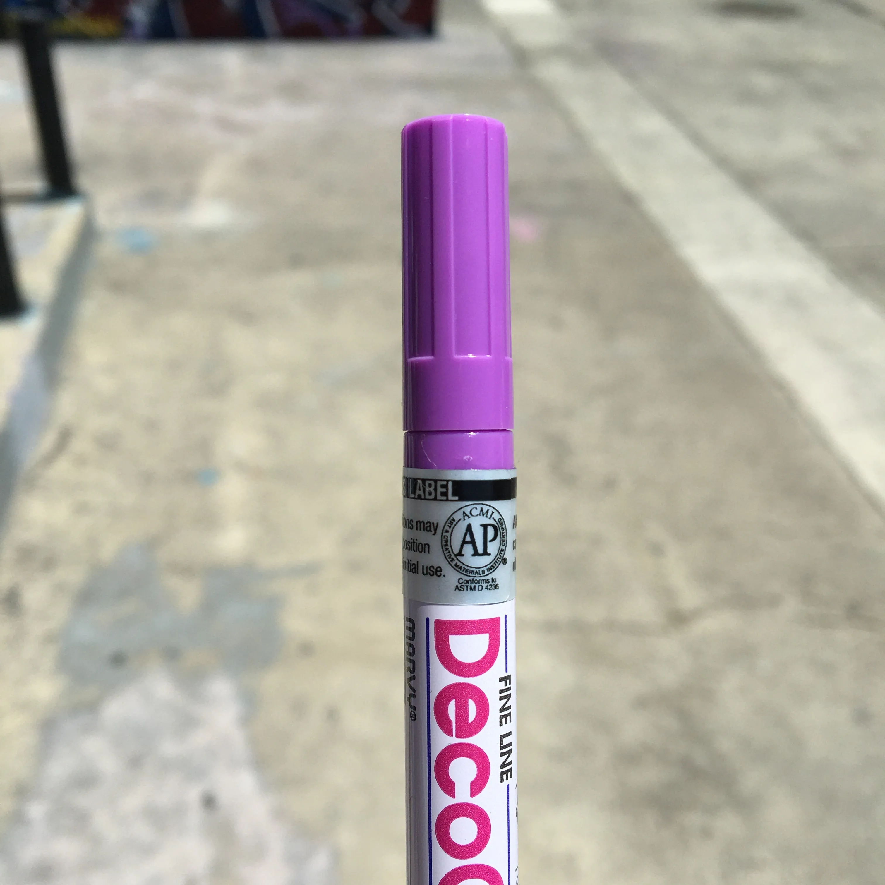 Decocolor Paint Marker (fine point)