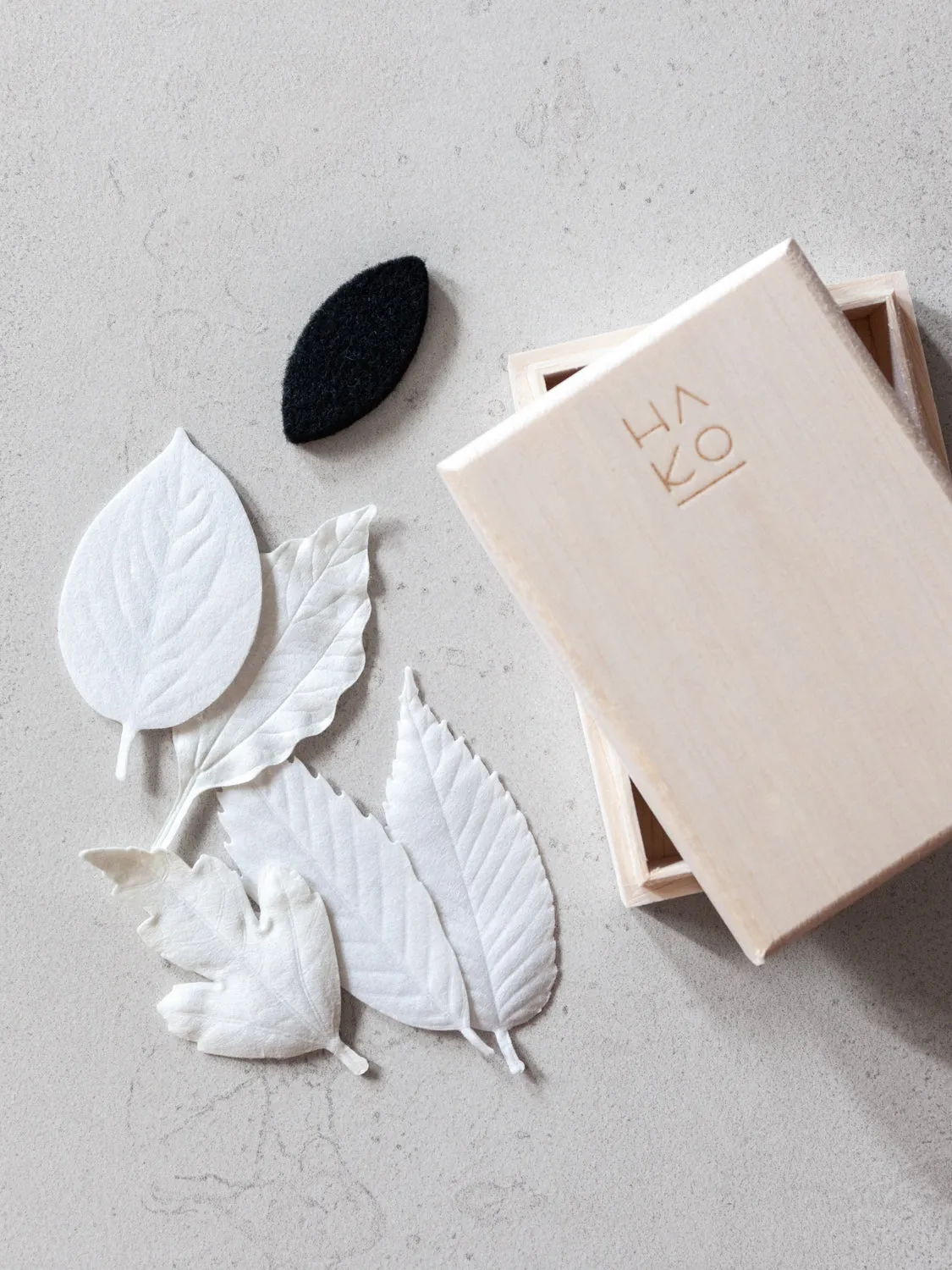 HA KO Paper Incense - Wooden Box Set of 5 With Incense Mat