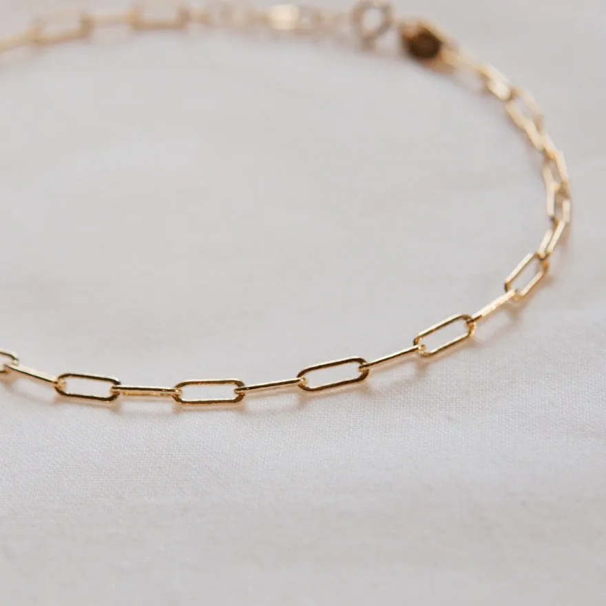 Mid Paperclip Chain Anklet