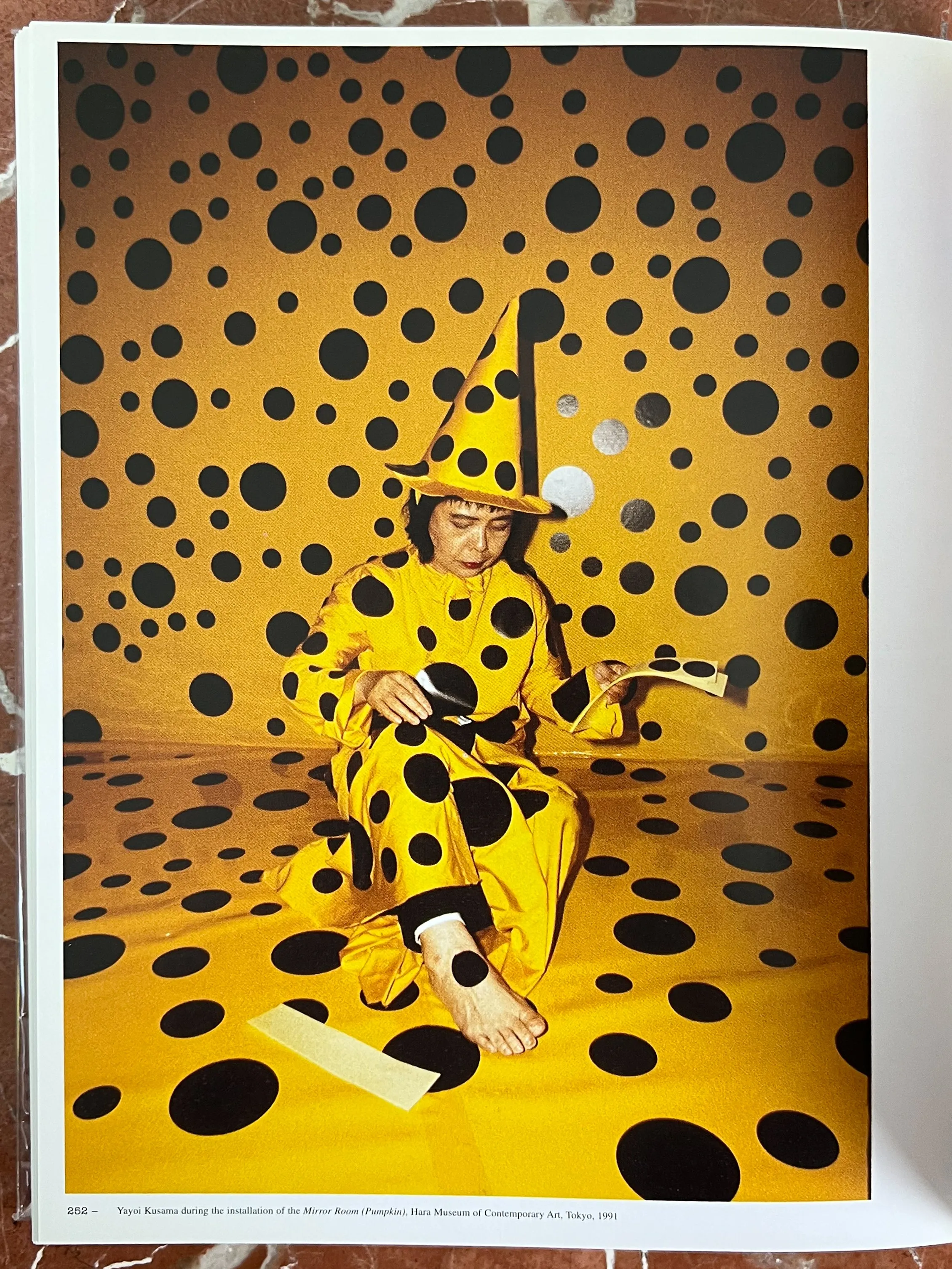 RARE BOOKS PARIS / YAYOI KUSAMA FRANCE